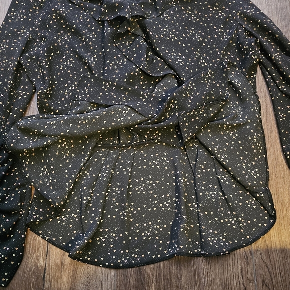 Cabi Womens Eros Blouse SZ M Wrap Multi Color Hearts Romantic Ruffles Valentines - Picture 12 of 16